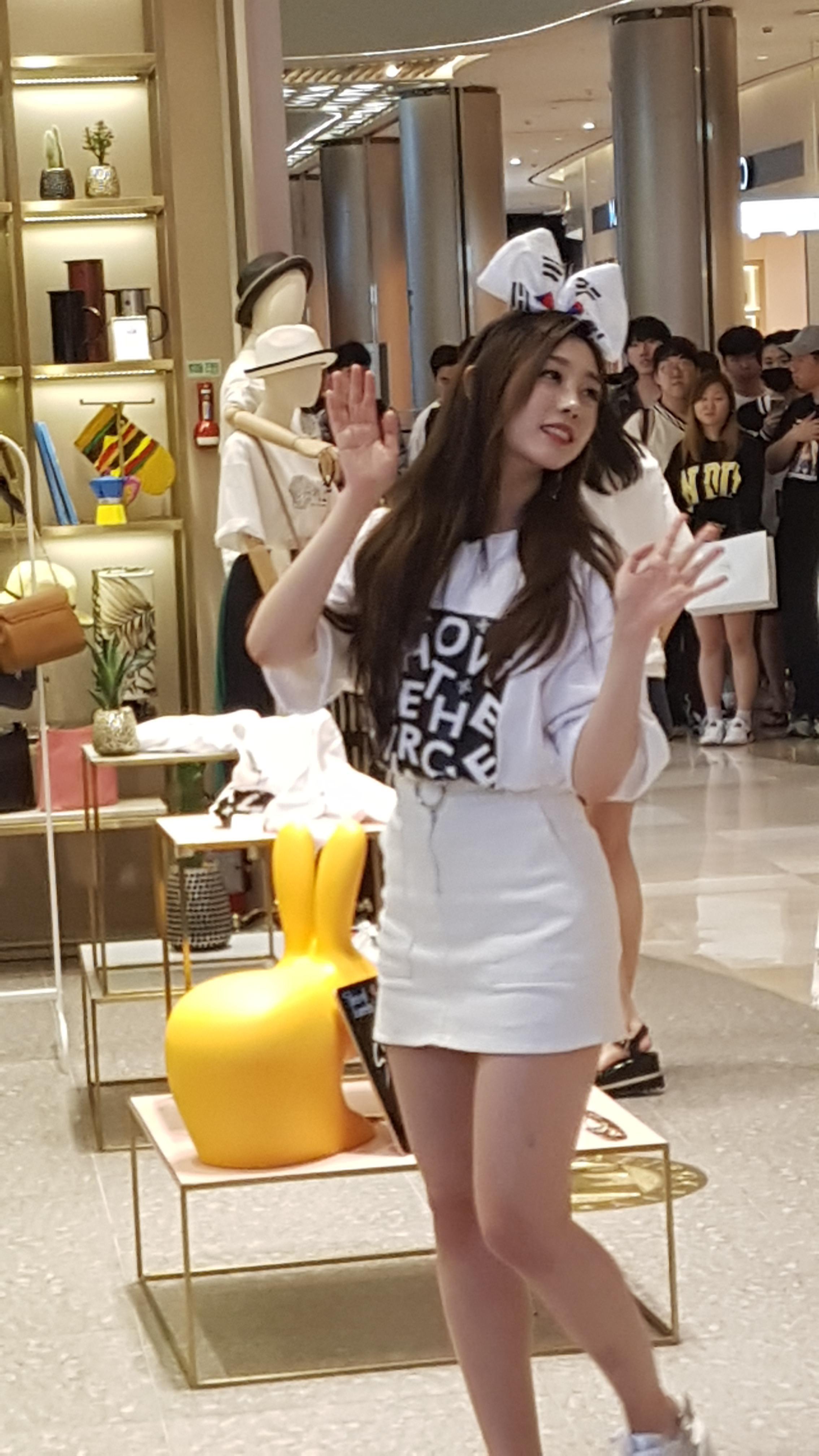 러블리즈 지수 실물을 느낄수 있는 사진 ㄷㄷ | 인스티즈