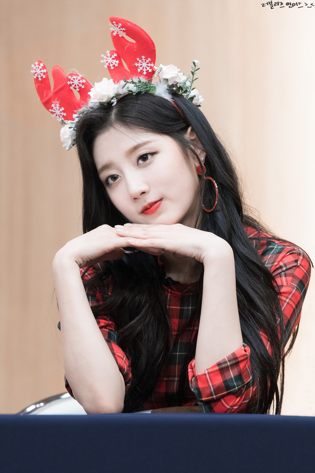 [러블리즈] 친구들이 삼겹살 먹으러 가자고 연락이 와서 예인이 | 인스티즈