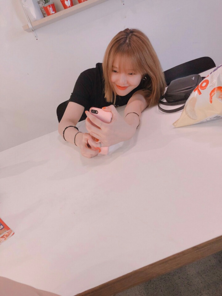 오늘자 오마이걸 미미.jpg | 인스티즈