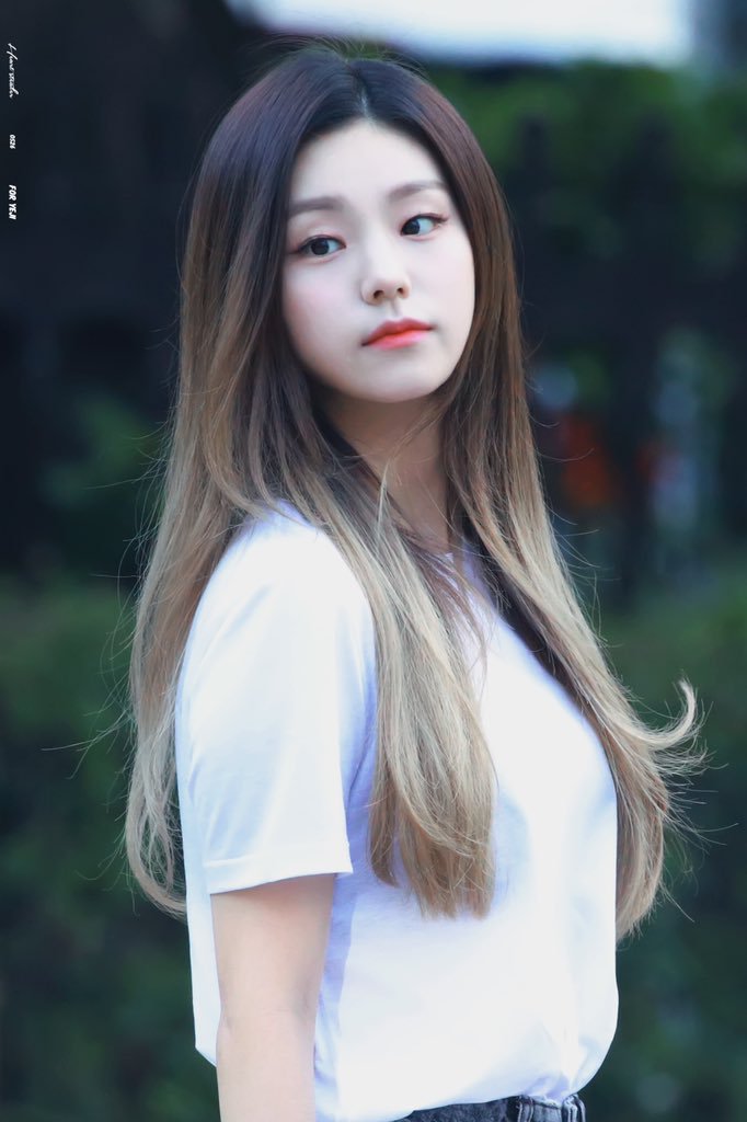 솔직히 좀 귀여운 ITZY 예지.jpgif | 인스티즈
