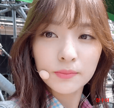 잠자기전 올려보는 프로미스 나인 이나경 | 인스티즈