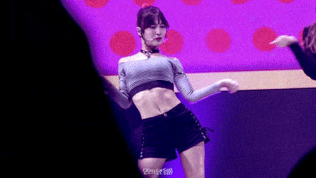 춥게 입은 모모.gif | 인스티즈