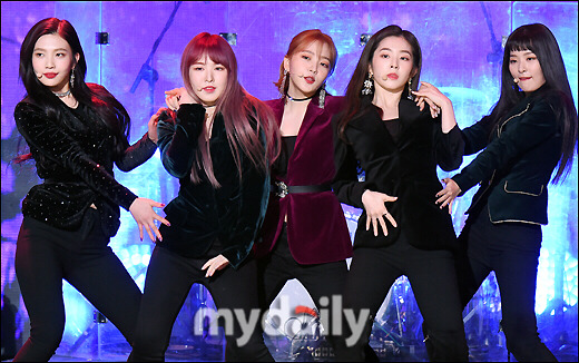 [레드벨벳] 오늘자 조이.jpg | 인스티즈