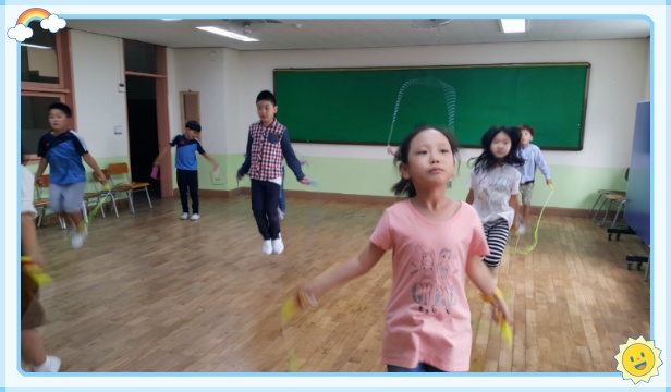 작동초등학교 이미지