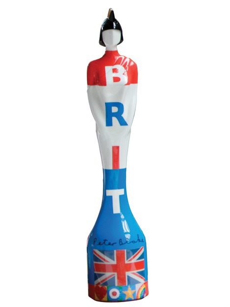 트로피 보는 재미가 있는 영국 시상식.jpg | 인스티즈