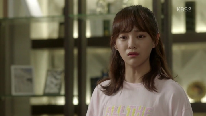 [학교2017] 짝사랑녀 보고싶어서 치킨 3번이나 시키는 돈많은 고딩.jpgif | 인스티즈