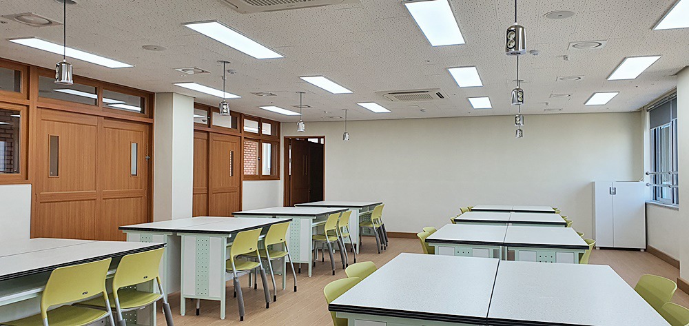 신현중학교 이미지