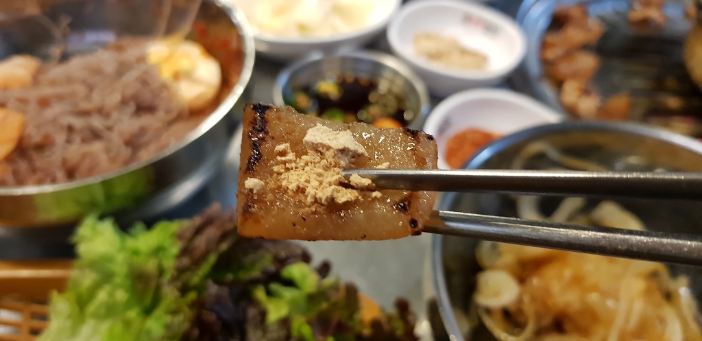 놀란돼지 이미지