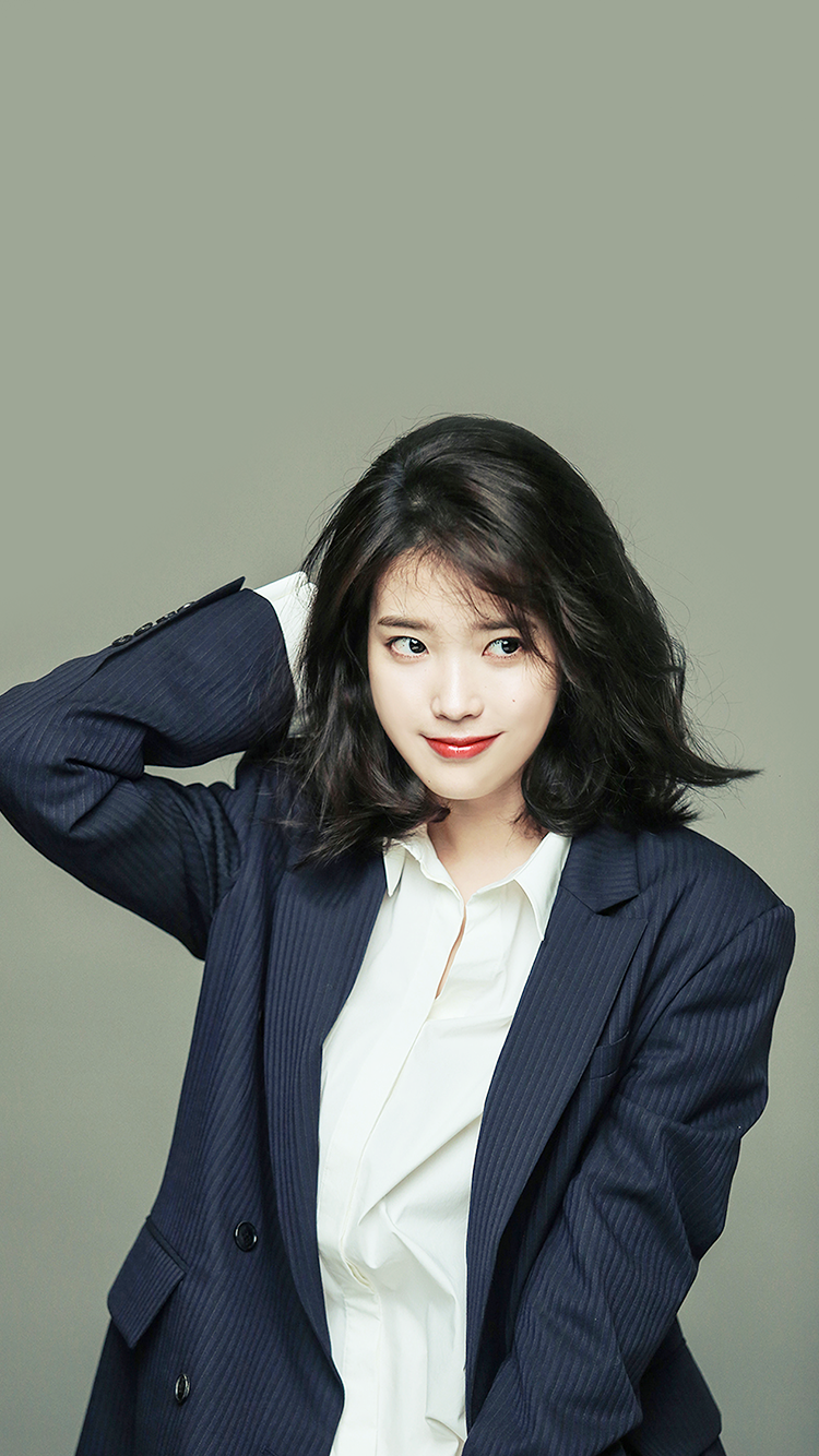 2018 아이유 달력 비하인드 폰 배경화면 & 잠금화면. png | 인스티즈