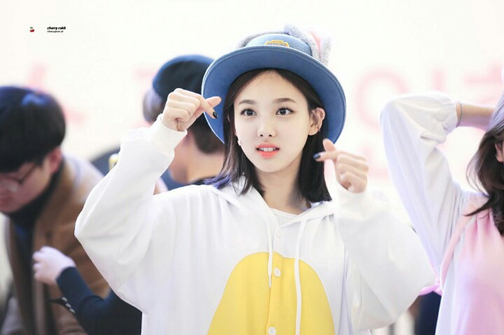 트와이스 팬들의 최대 난제.......jpgif | 인스티즈