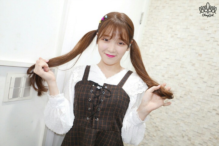 오마이걸 불꽃놀이 비하인드 사진 | 인스티즈