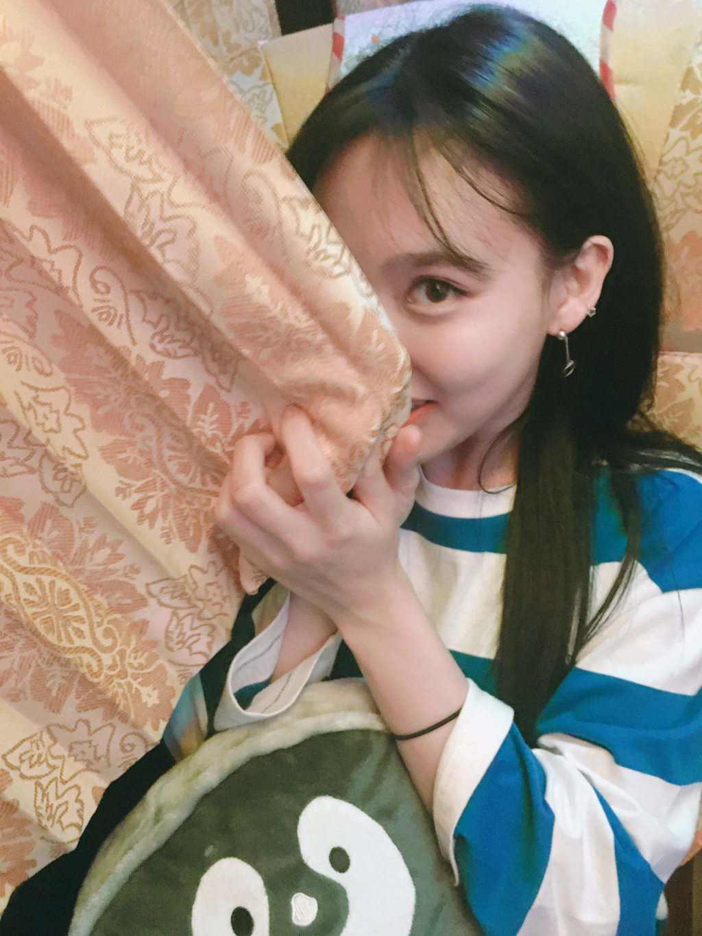 이제 시크해지고 싶은 나연 | 인스티즈