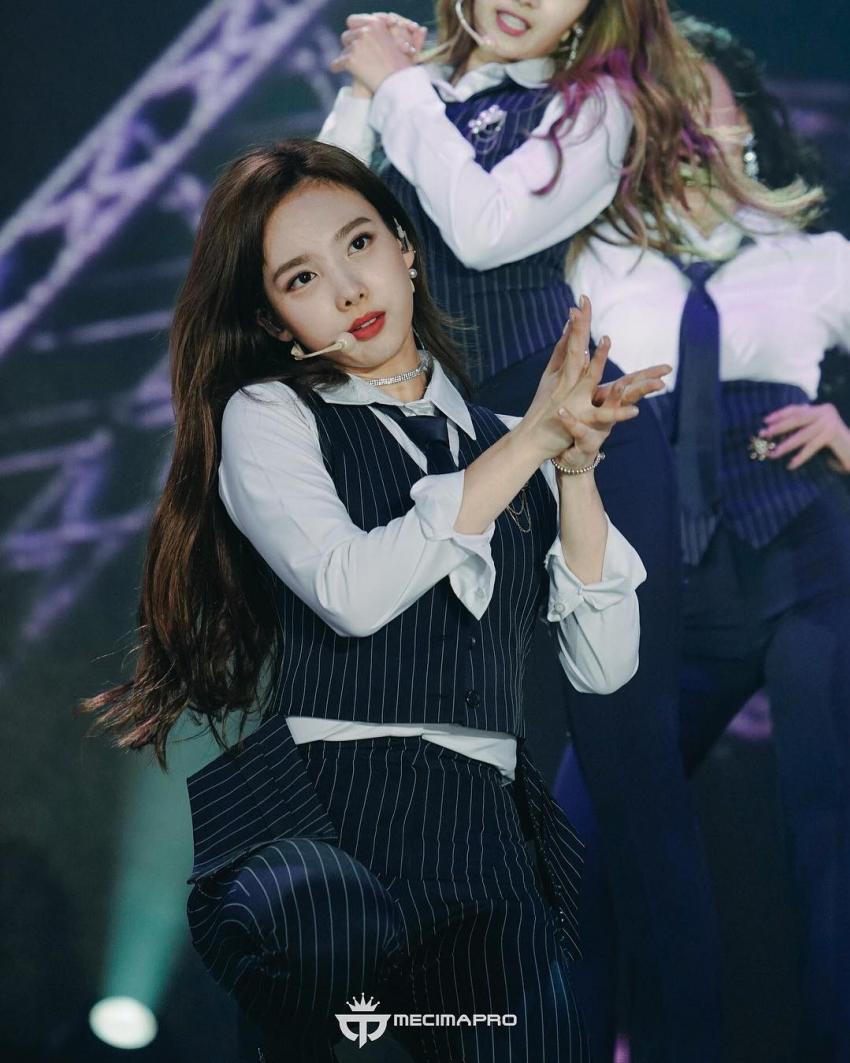 나연이로 멘탈 정화 | 인스티즈