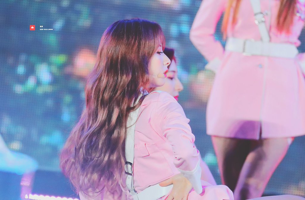 우주소녀 보나의 옆태.jpgif | 인스티즈