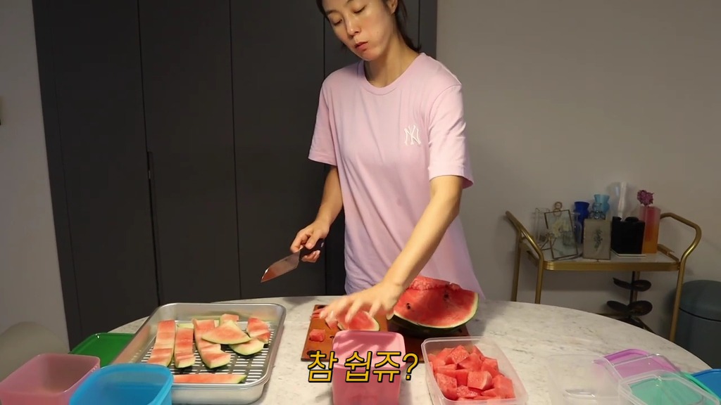 문가든씨가 알려주는 수박 조각 보관하려고 자를때 꿀팁 | 인스티즈