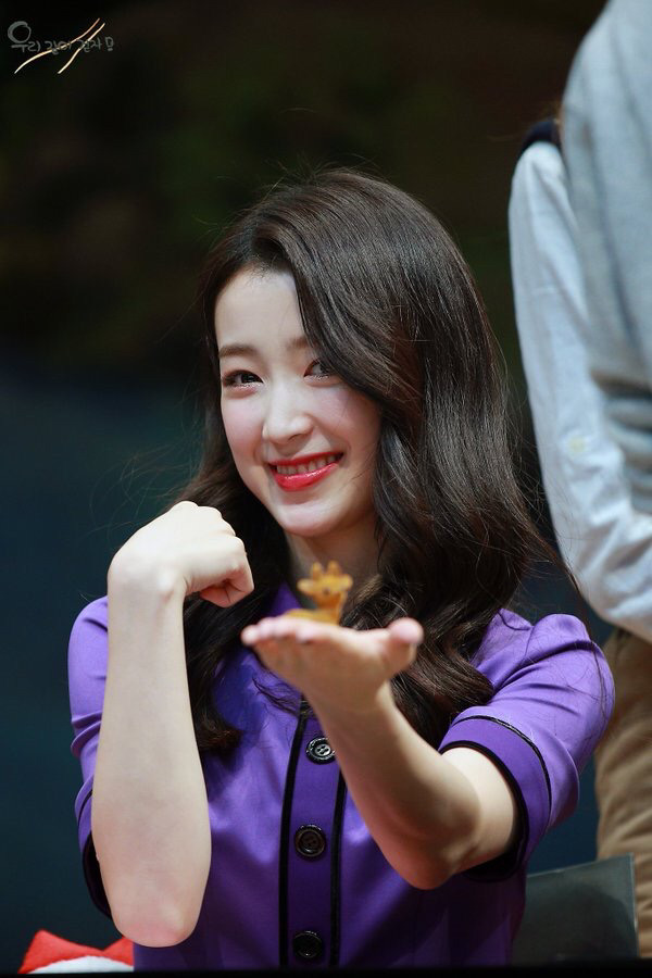 [구구단] 라디오에서 캐롤이 흘러나와서 하나 | 인스티즈