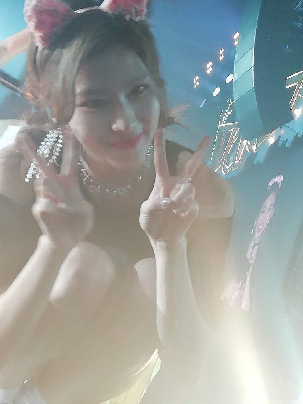 초근접으로 보는 사나.jpgif | 인스티즈
