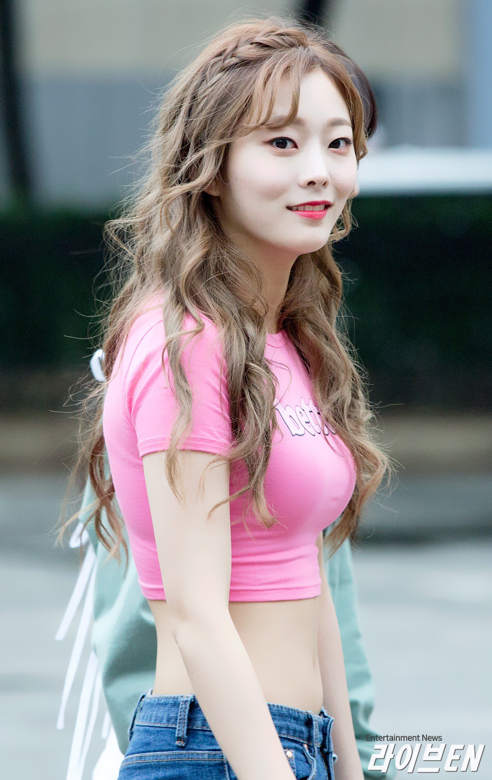  프리스틴 정은우 방송국 출근길 패션 | 인스티즈